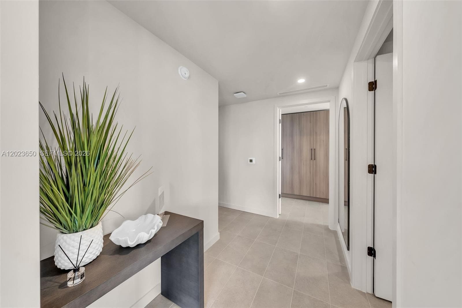 121 NE 5th St # 3401, Miami FL 33132 photo 2