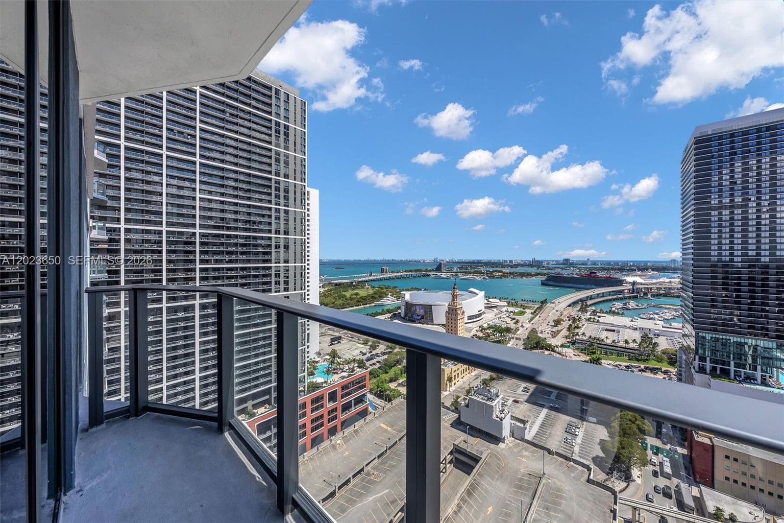 121 NE 5th St # 3401, Miami FL 33132 photo 5