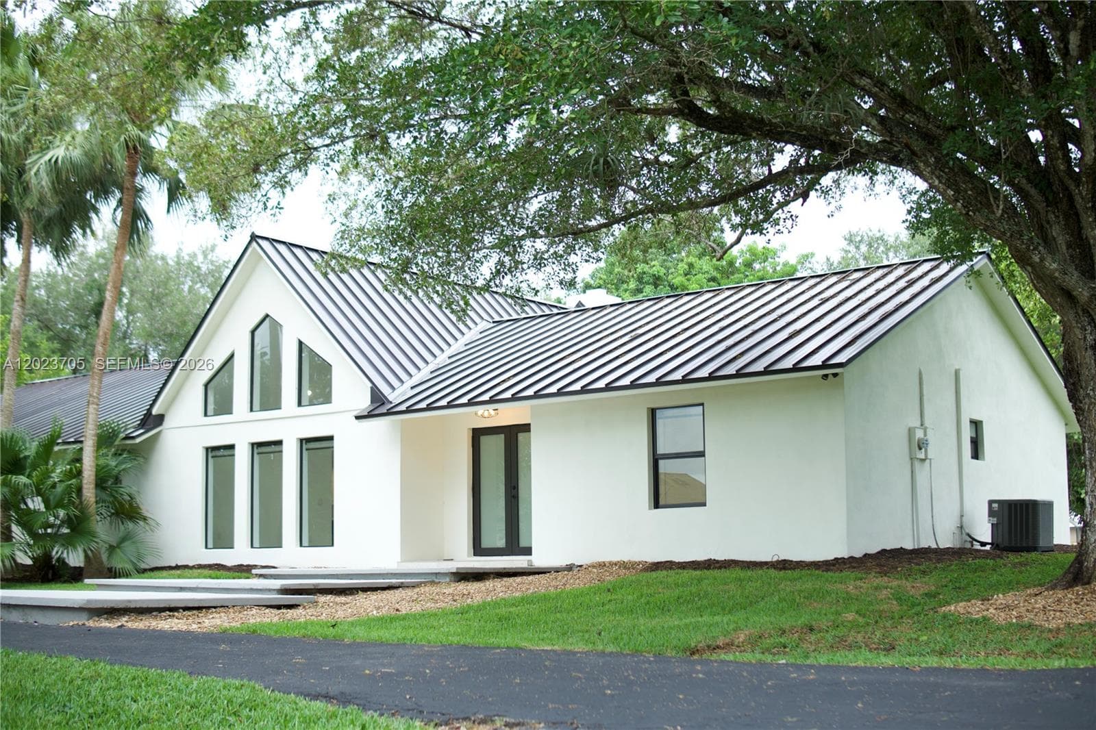 20500 SW 50th Pl, Southwest Ranches FL 33332 photo 2