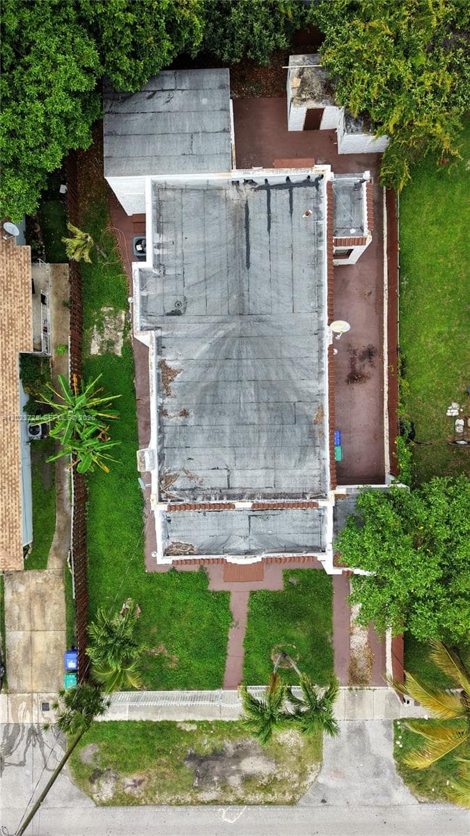 1727 NW 50th St, Miami FL 33142 photo 4