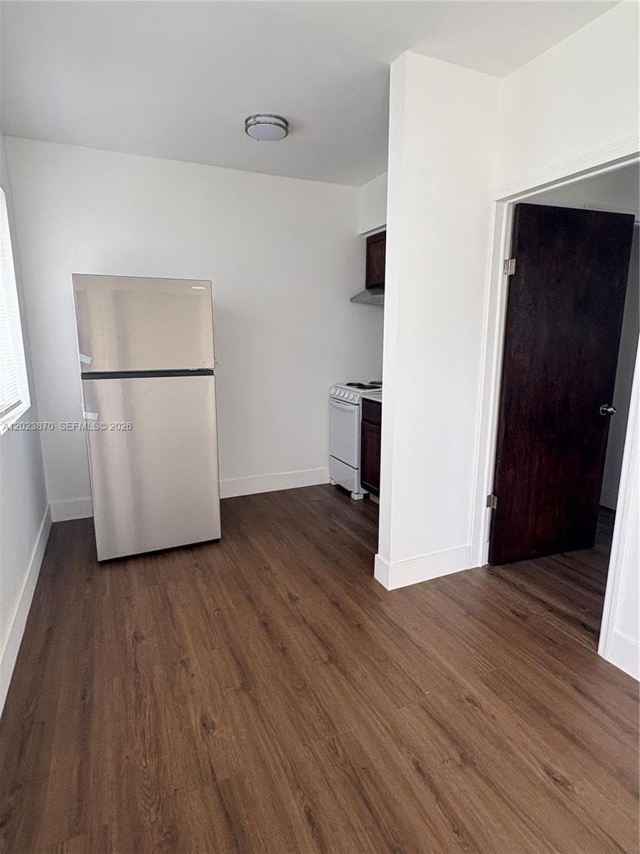 2052 SW 7th St # 4, Miami, FL 33135 photo 3