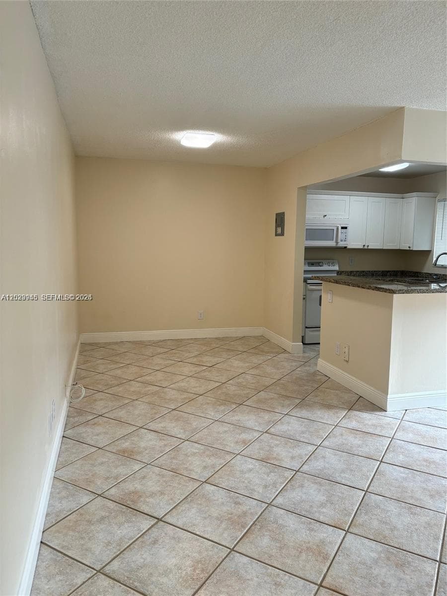 7910 Taft St # 214, Pembroke Pines FL 33024 photo 5