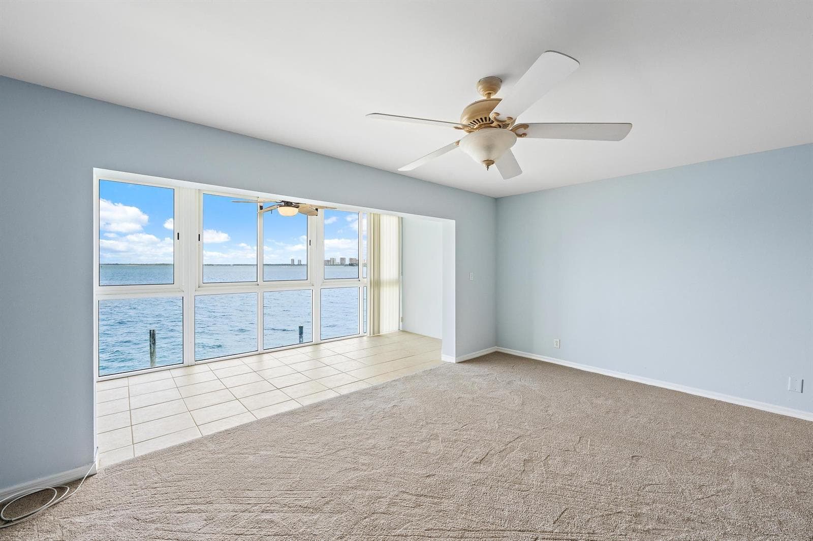 400 Wilma Circle # 206, Riviera Beach FL 33404 photo 2