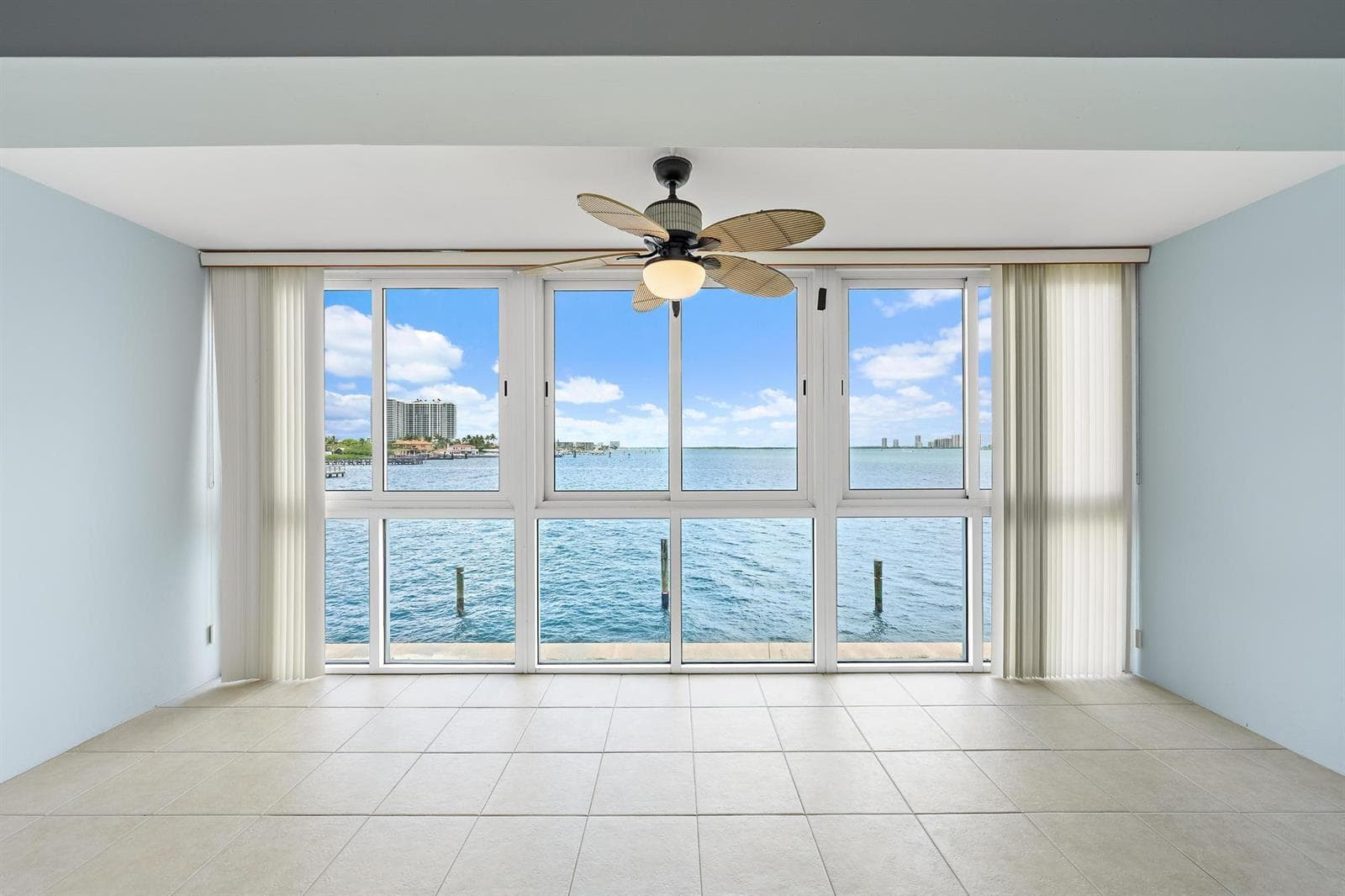 400 Wilma Circle # 206, Riviera Beach FL 33404