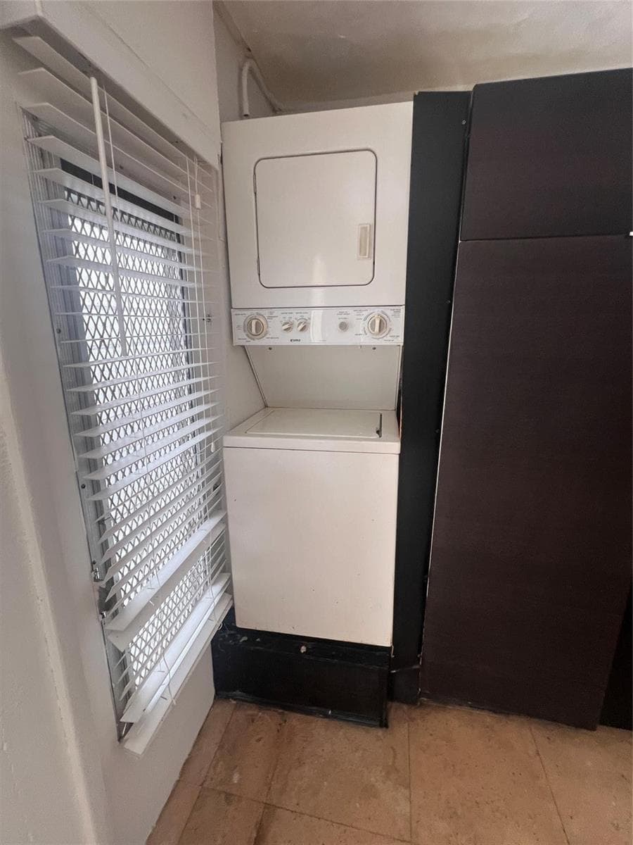 919 Michigan Avenue # 3, Miami Beach FL 33139 photo 4