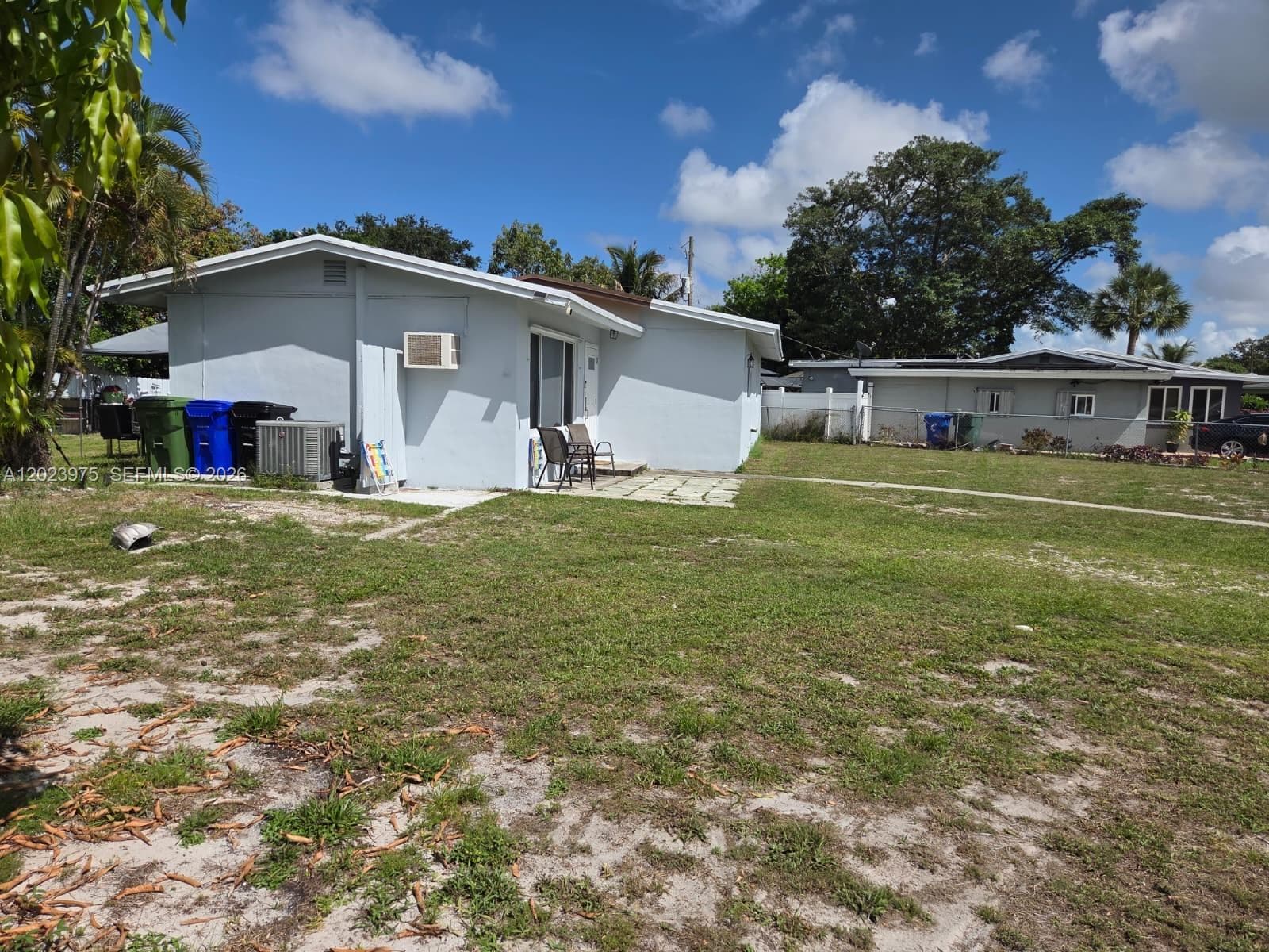 1524 NW 12th Ter, Fort Lauderdale FL 33311 photo 2