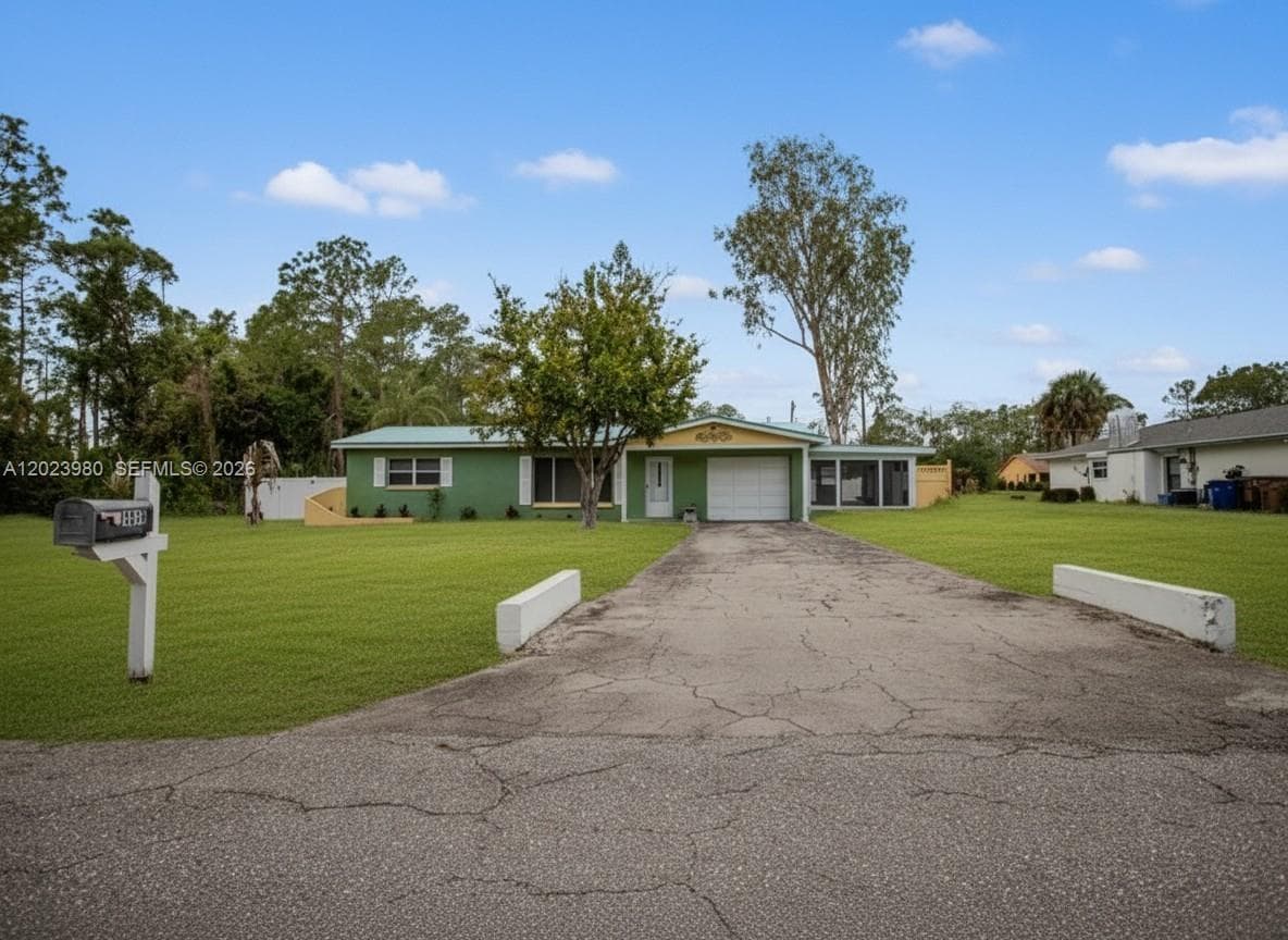 1313 E CLEVELAND AVE, Lehigh Acres FL 33972 photo 2