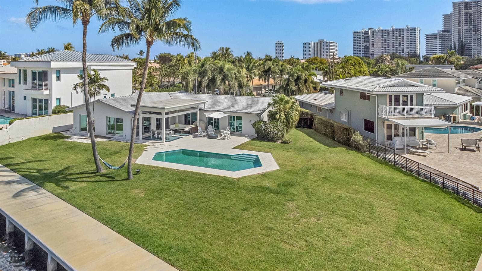 35 Castle Harbor Isle Drive, Fort Lauderdale FL 33308 photo 3