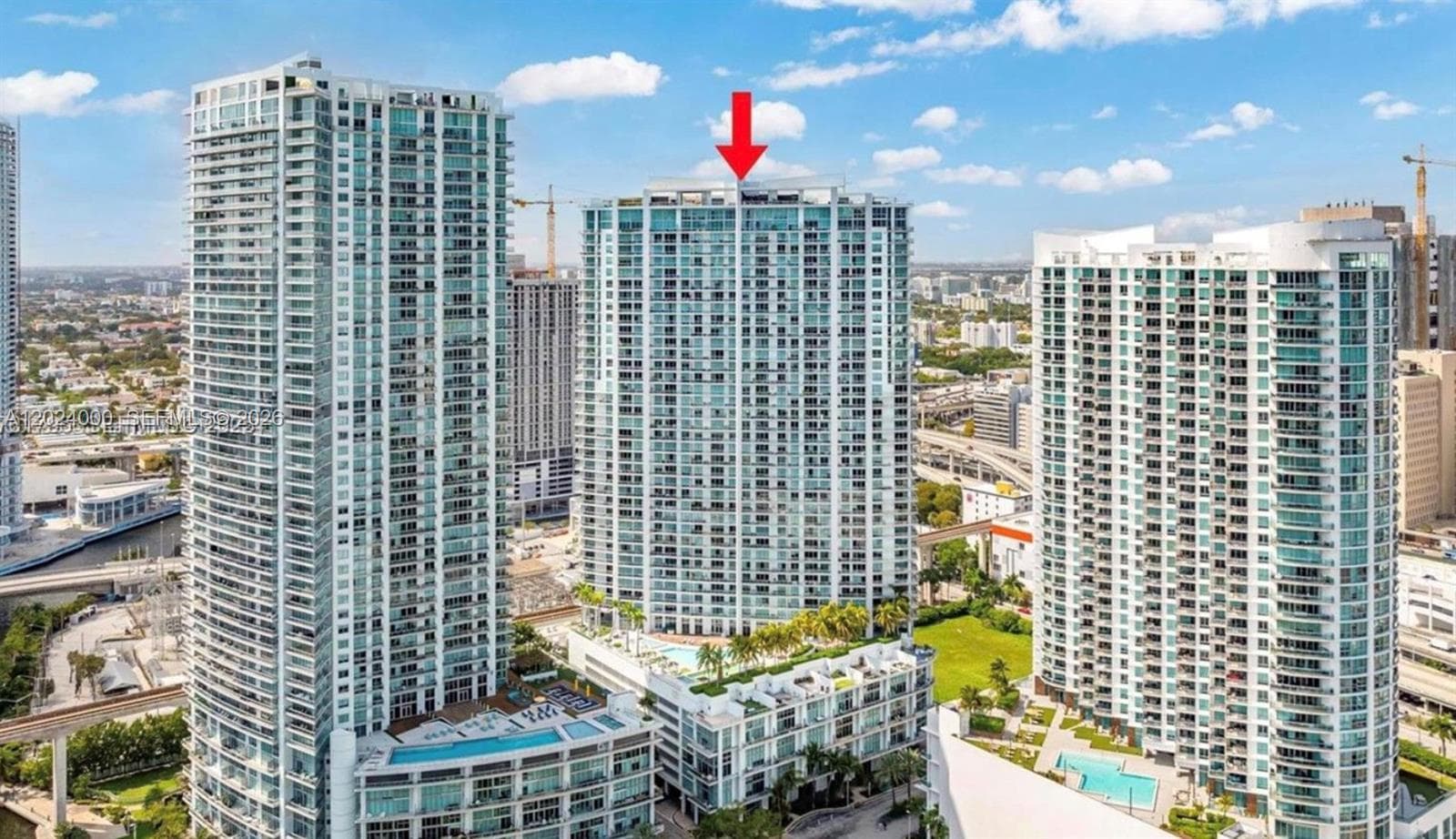 90 SW 3rd St # 1811, Miami FL 33130 photo 4