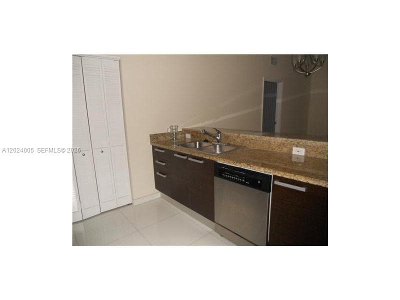 2525 SW 3 AV # 1006, Miami FL 33129 photo 4