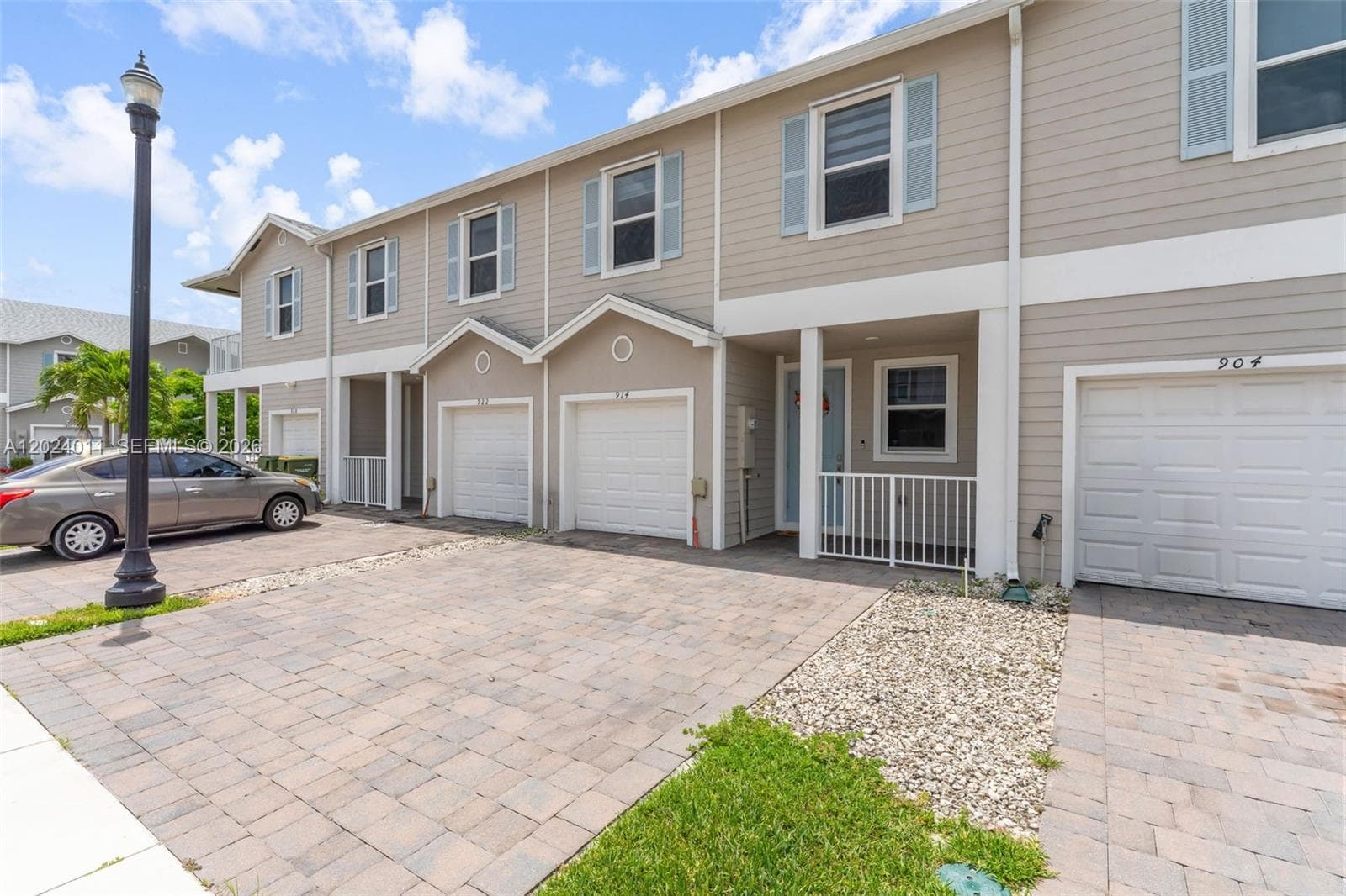914 SE 18th St, Homestead, FL 33034 photo 3