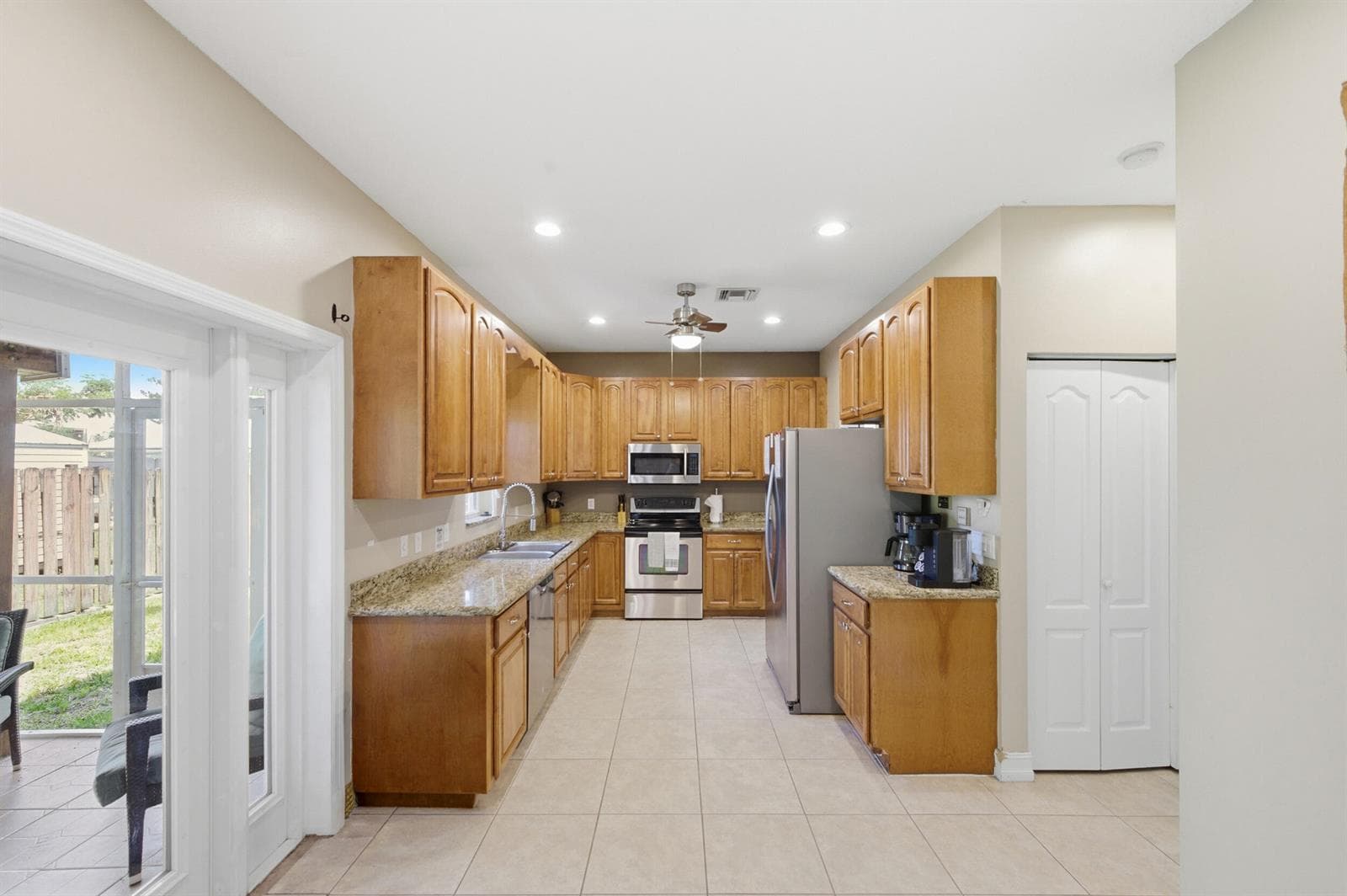 2750 SW Cornell Avenue, Palm City FL 34990 photo 3