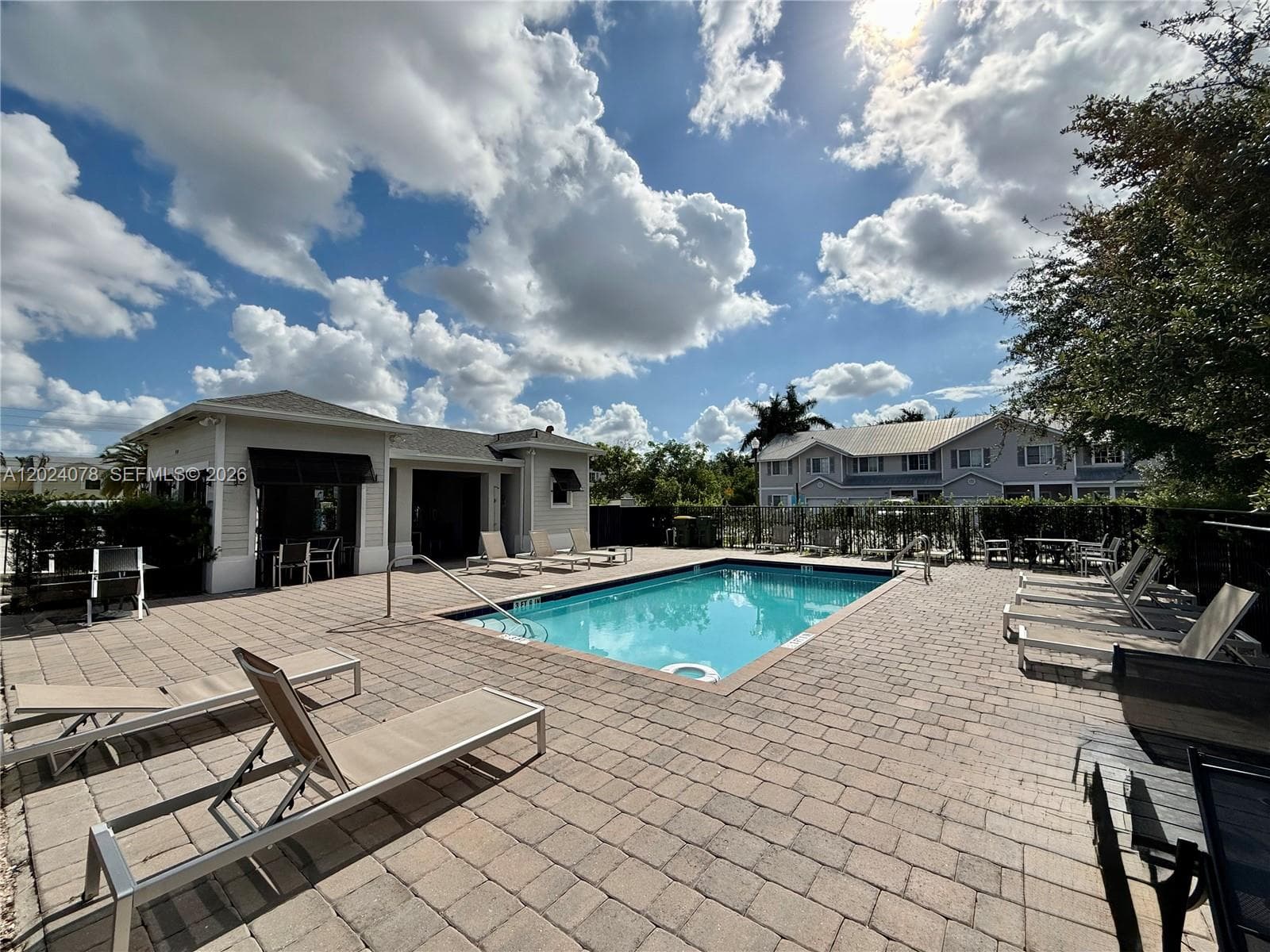 906 SE 17th St # 0, Homestead FL 33034 photo 5