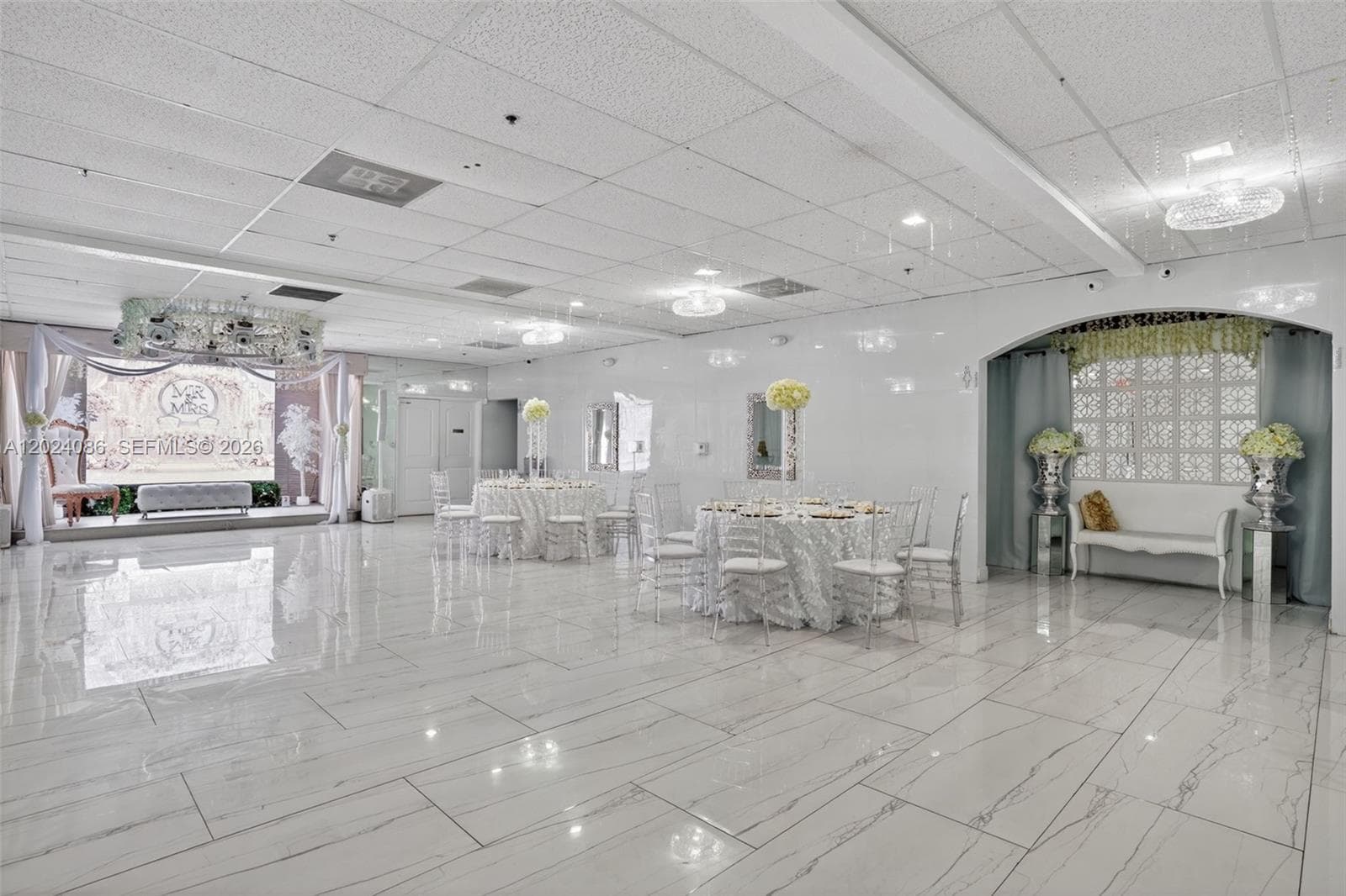 Established Banquet Hall in Cutler Bay, Cutler Bay FL 33157 photo 4
