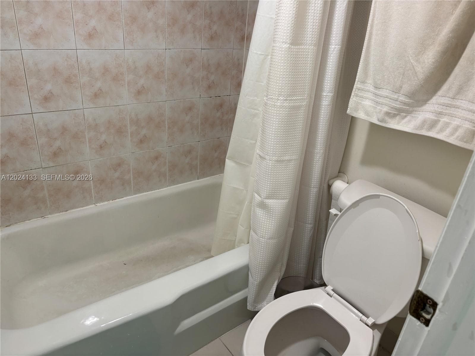 10806 N Kendall Dr # 26, Miami FL 33176 photo 5