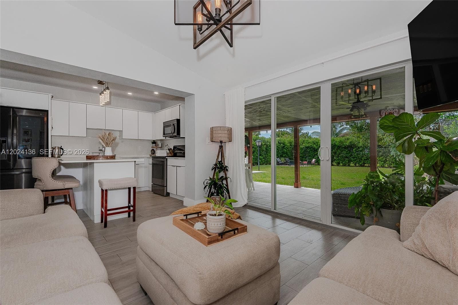 1130 NE 143rd St, North Miami FL 33161 photo 4