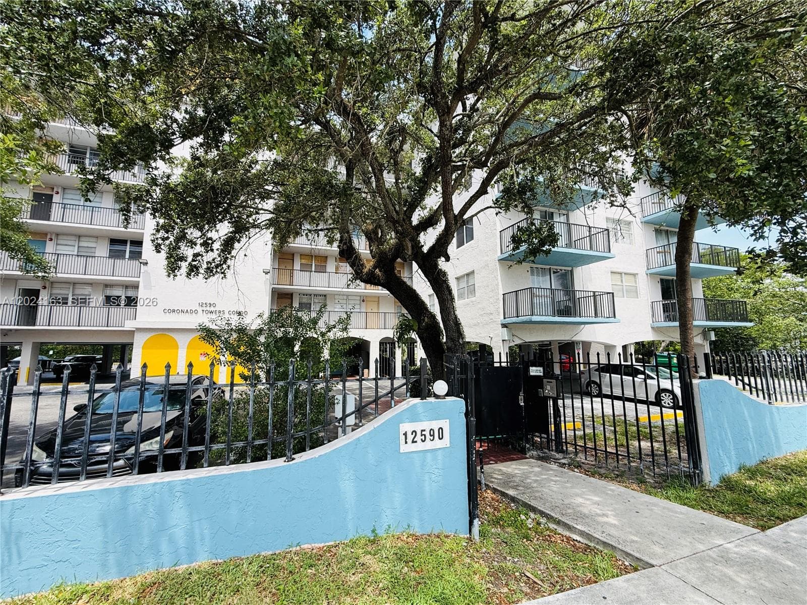 12590 NE 16th Ave # 412, North Miami FL 33161 photo 2