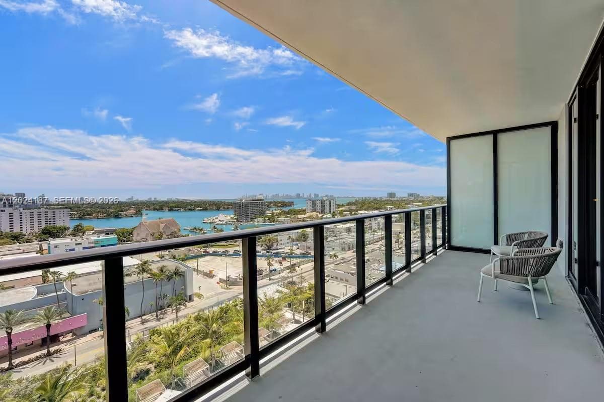 580 72 ST # 1804, Miami Beach 34553 photo 2