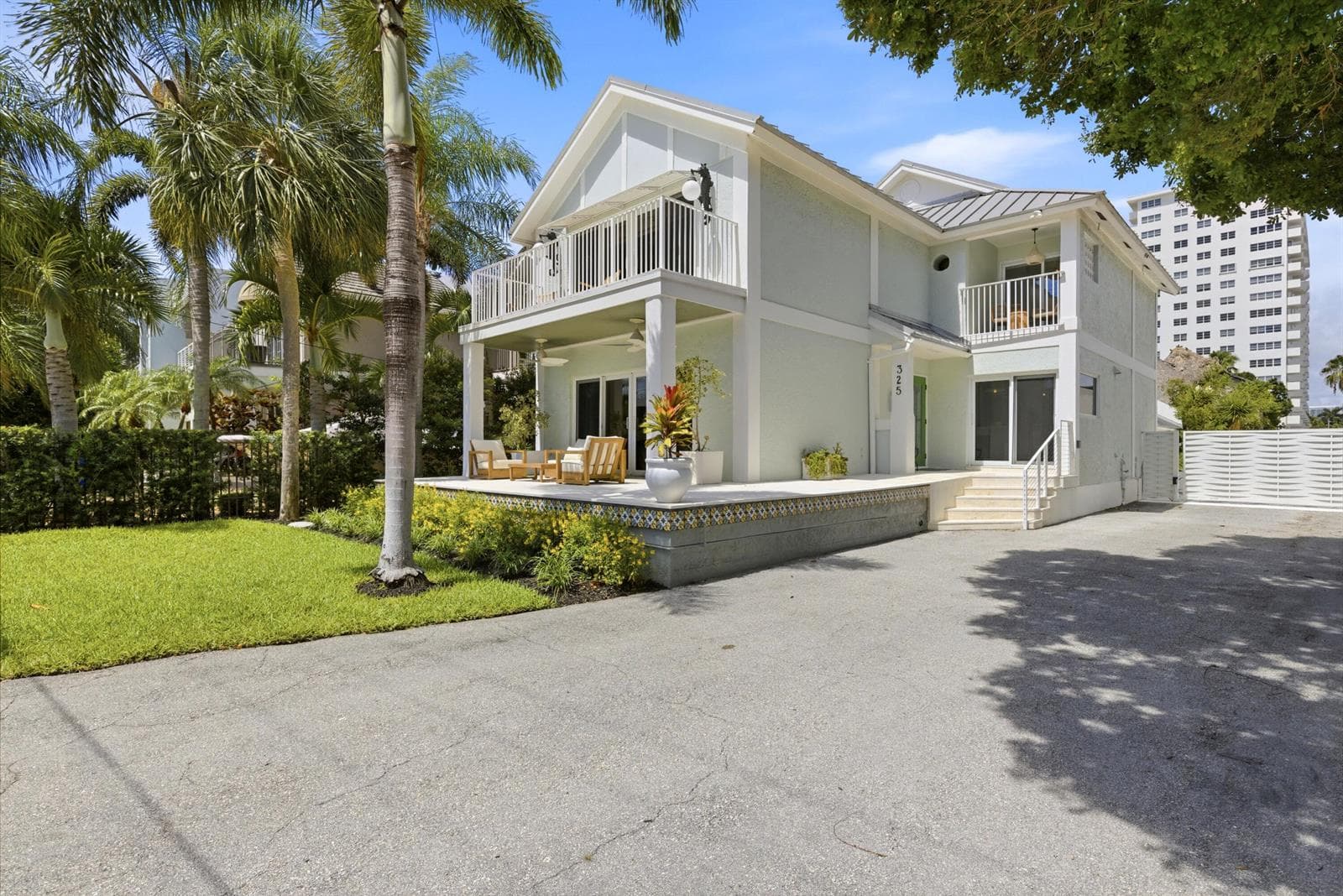 325 Poinciana Drive, Fort Lauderdale FL 33301 photo 4
