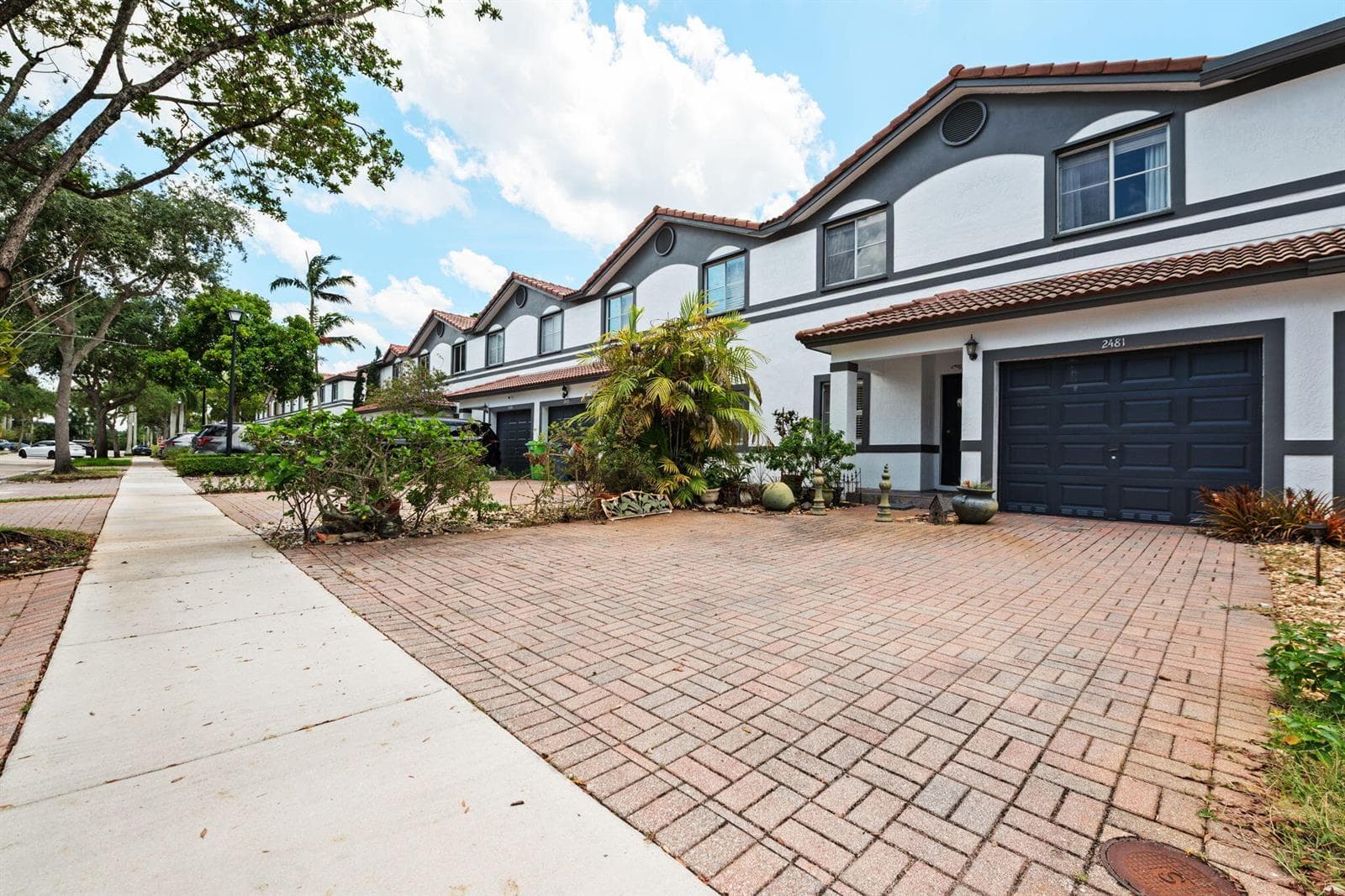 2481 NW 98th Lane, Sunrise FL 33322 photo 2