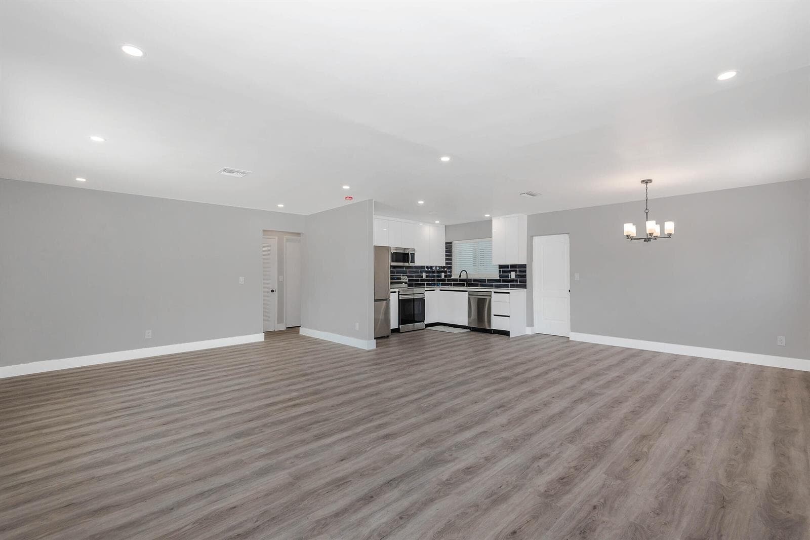 2733 NE 6th Avenue, Wilton Manors FL 33334 photo 4