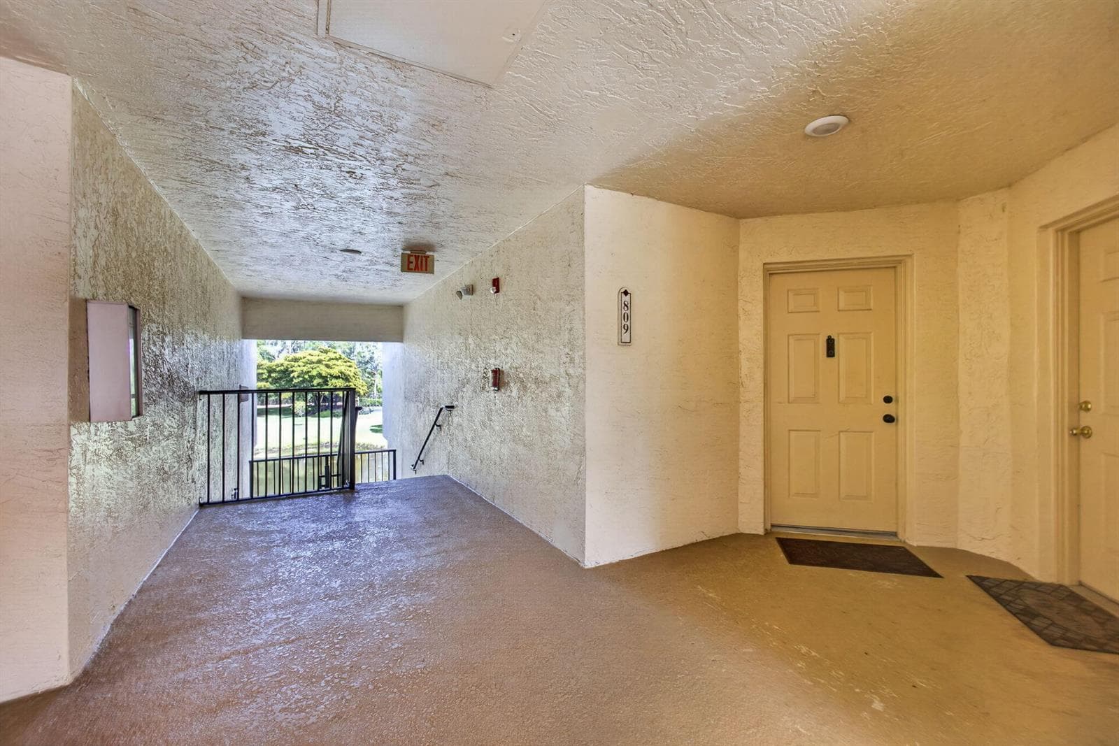 800 S Crestwood Ct Court S # 809, Royal Palm Beach FL 33411 photo 4