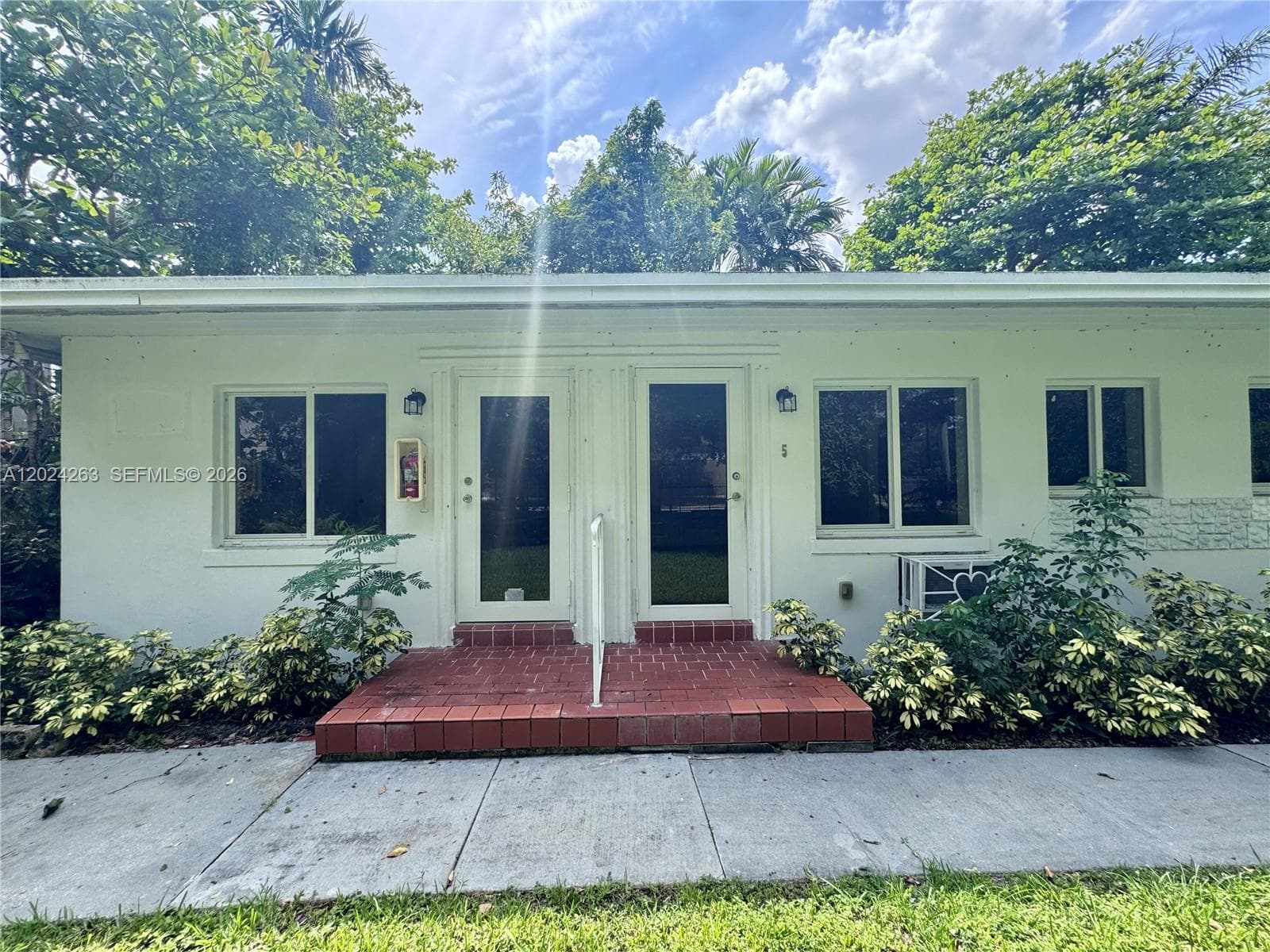 8440 NE 1st Ave # 5, Miami, FL 33138 photo 4