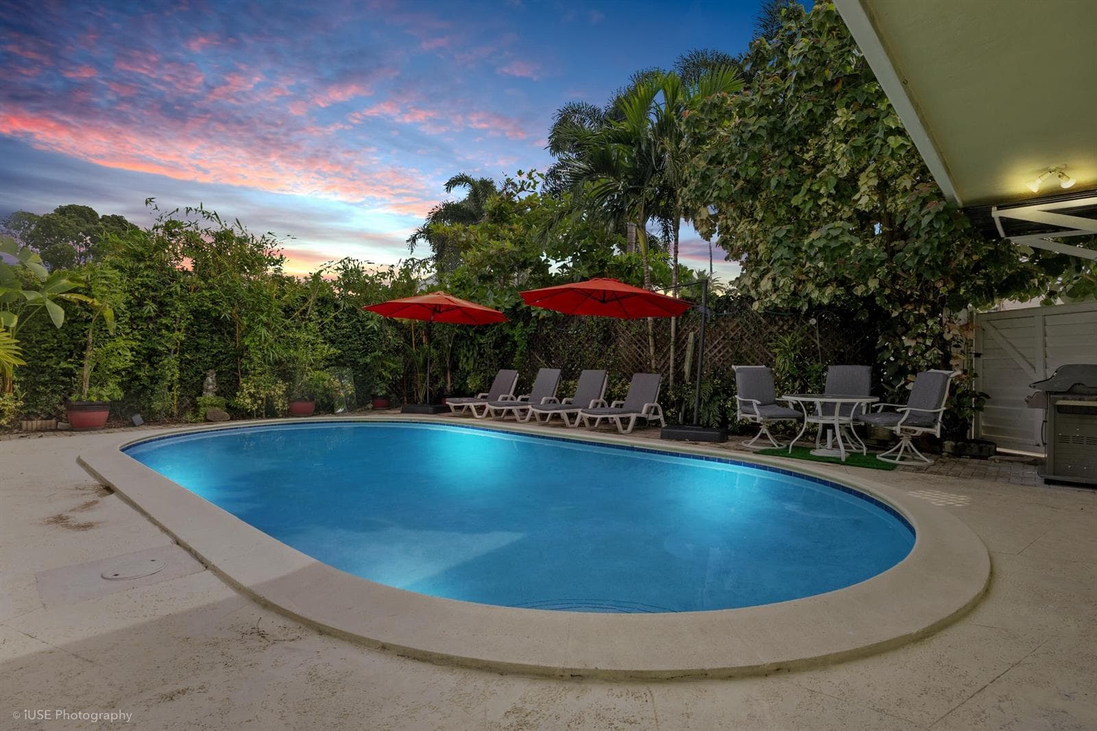 1250 Arthur Street, Hollywood FL 33019 photo 2
