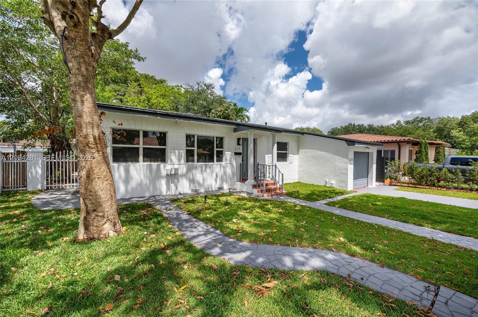 264 Navajo St, Miami Springs FL 33166 photo 4