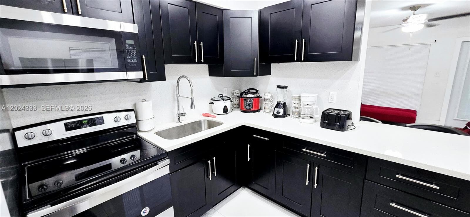 139 NW 14th Way, Dania Beach FL 33004 photo 4
