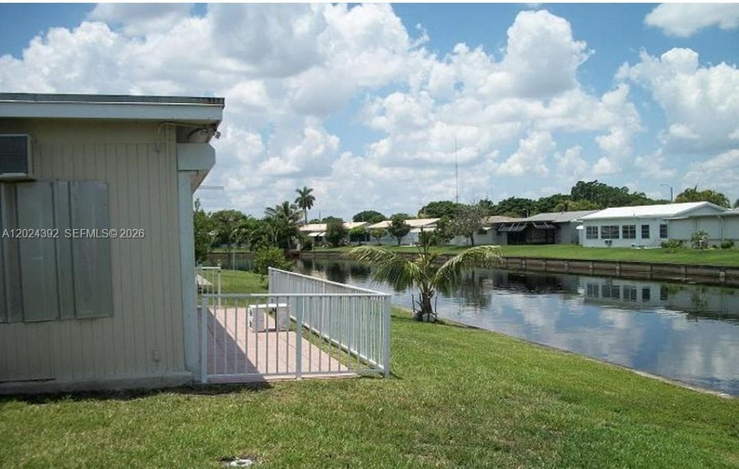 4709 NW 47th Ave # 4709, Tamarac FL 33319 photo 4