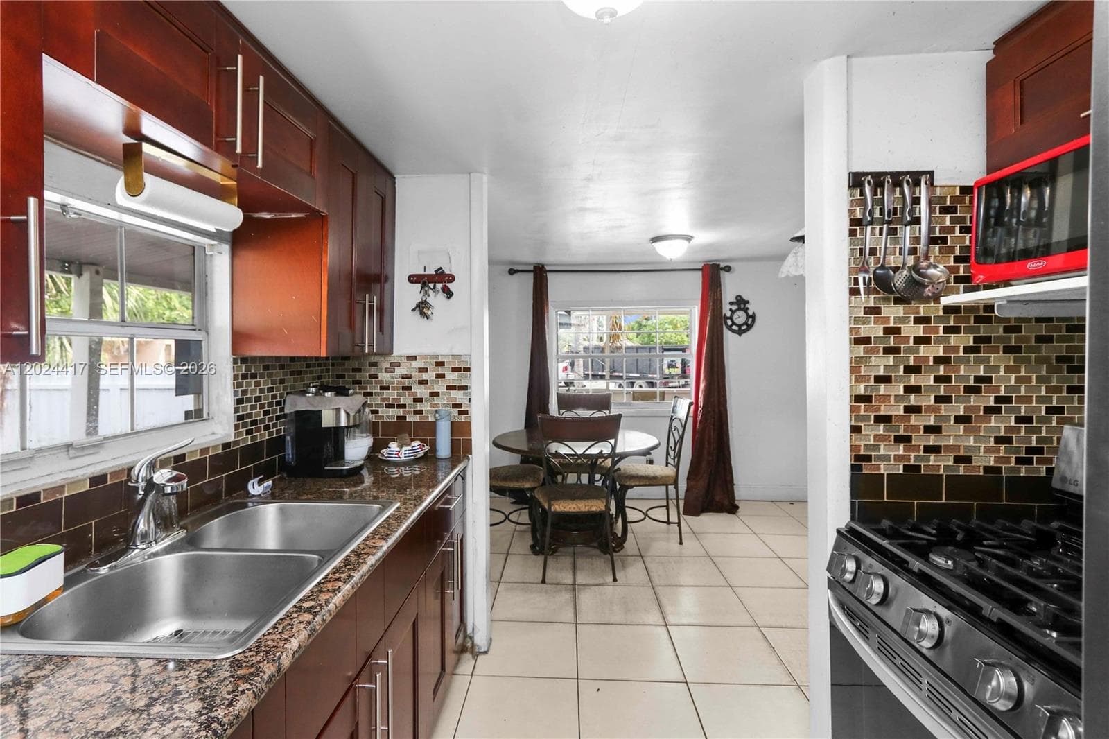 827 SW 128 AVE, Miami FL 33184 photo 5