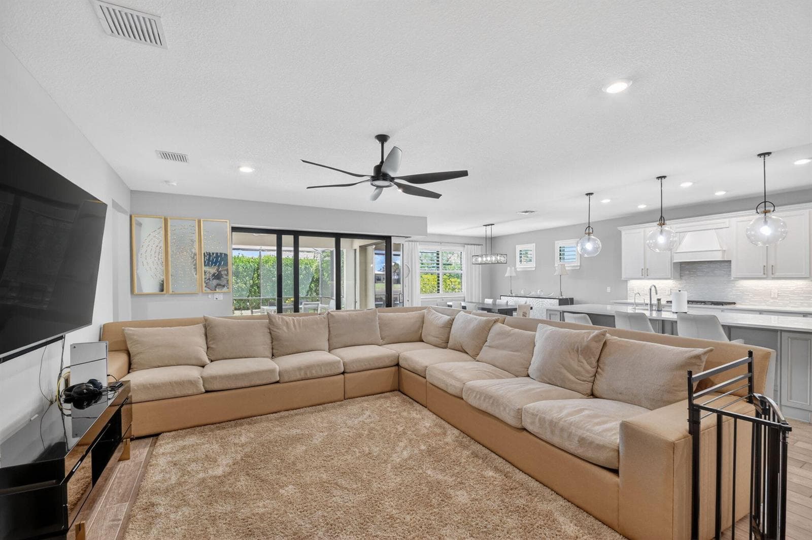 8433 Vaulting Drive, Lake Worth, FL 33467 photo 2