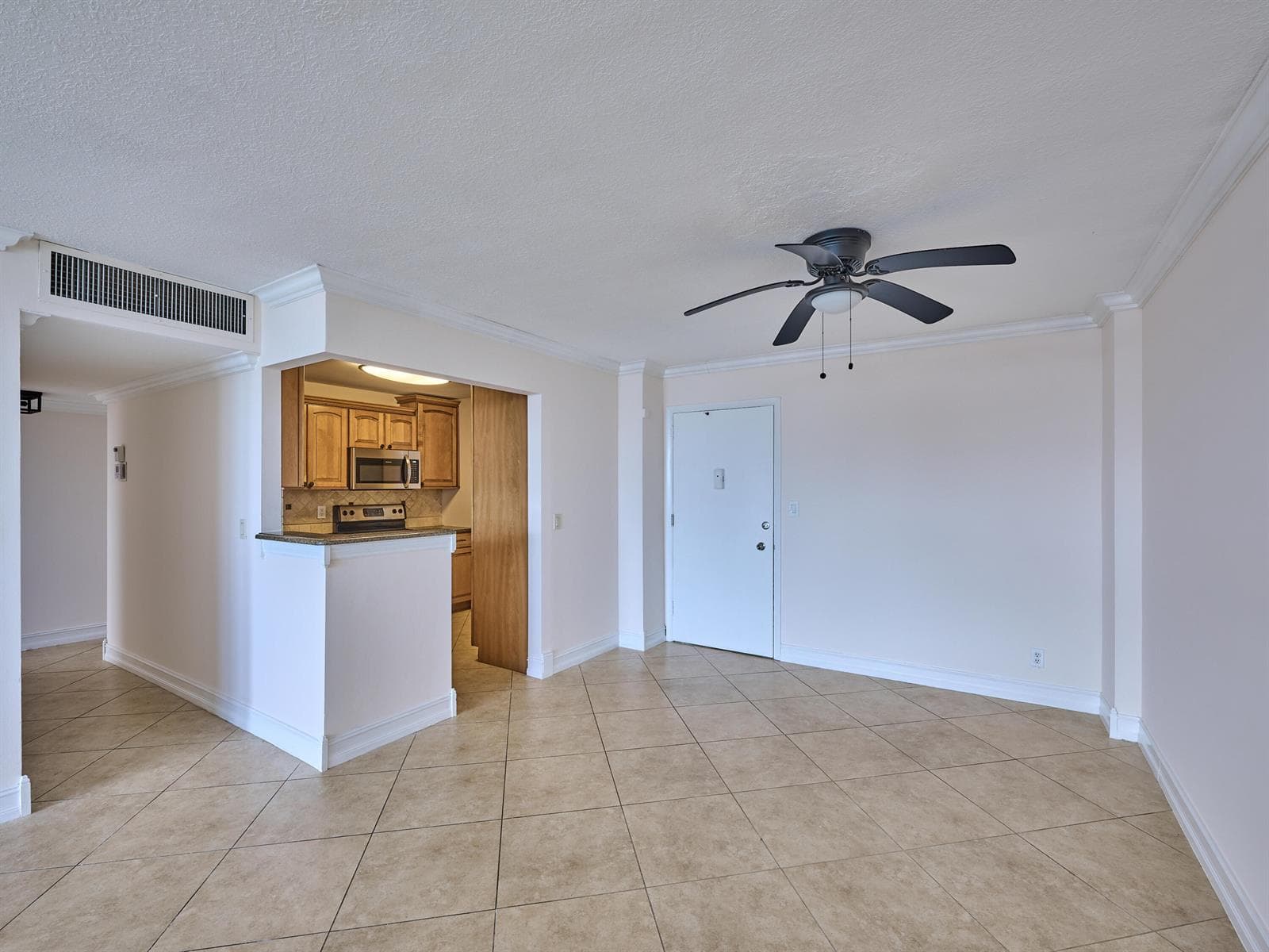 305 N Pompano Beach Boulevard # 1204, Pompano Beach FL 33062 photo 3