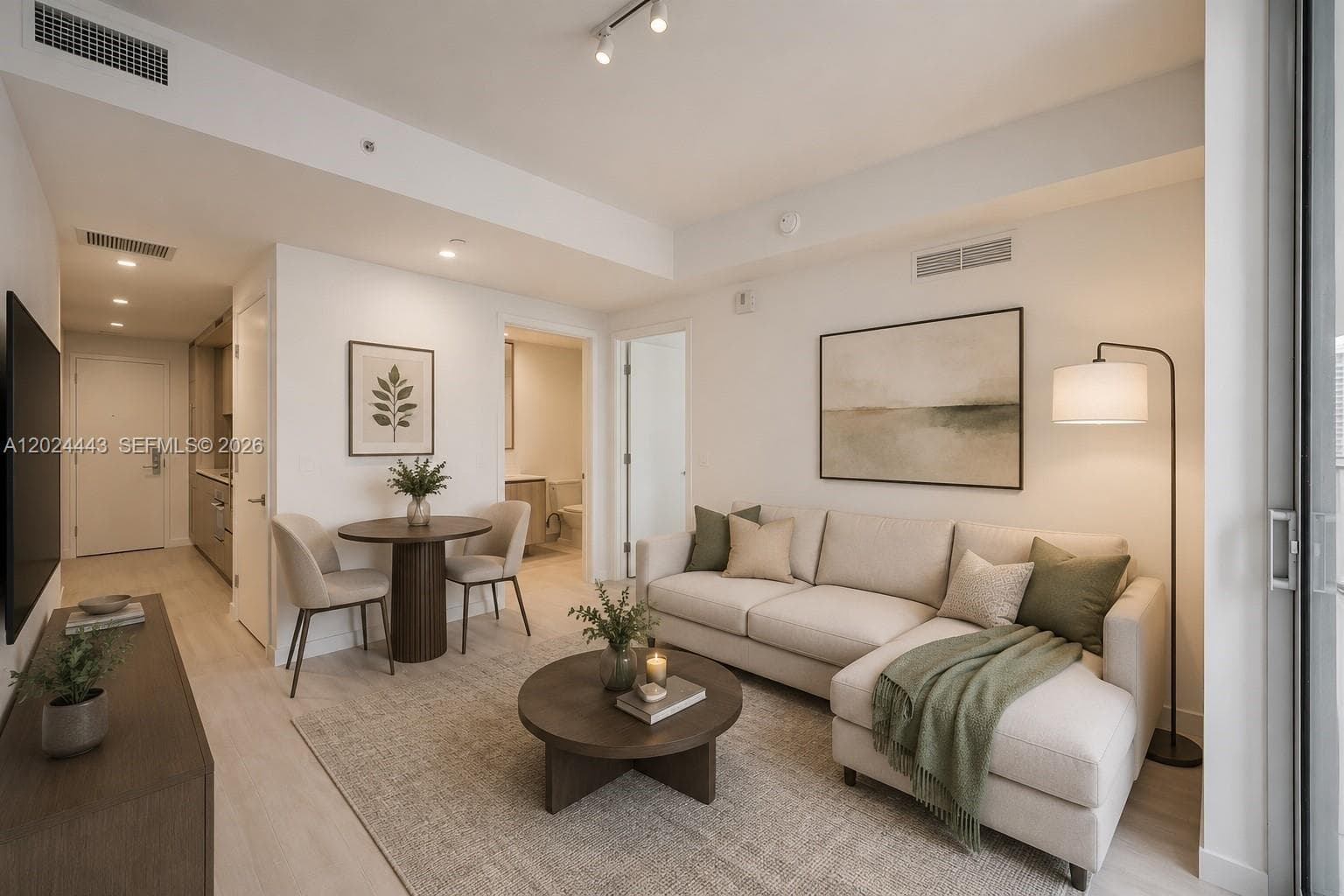 77 SE 5th st # 2305, Miami FL 33131 photo 2