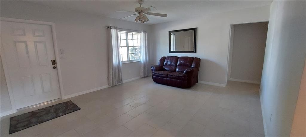 738 SW 5th Avenue, Hallandale Beach, FL 33009 photo 3