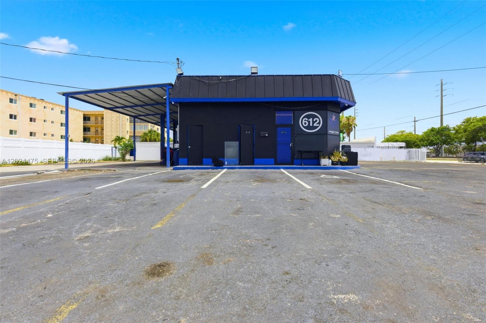 612 N Dixie Hwy, Hollywood FL 33020 photo 3