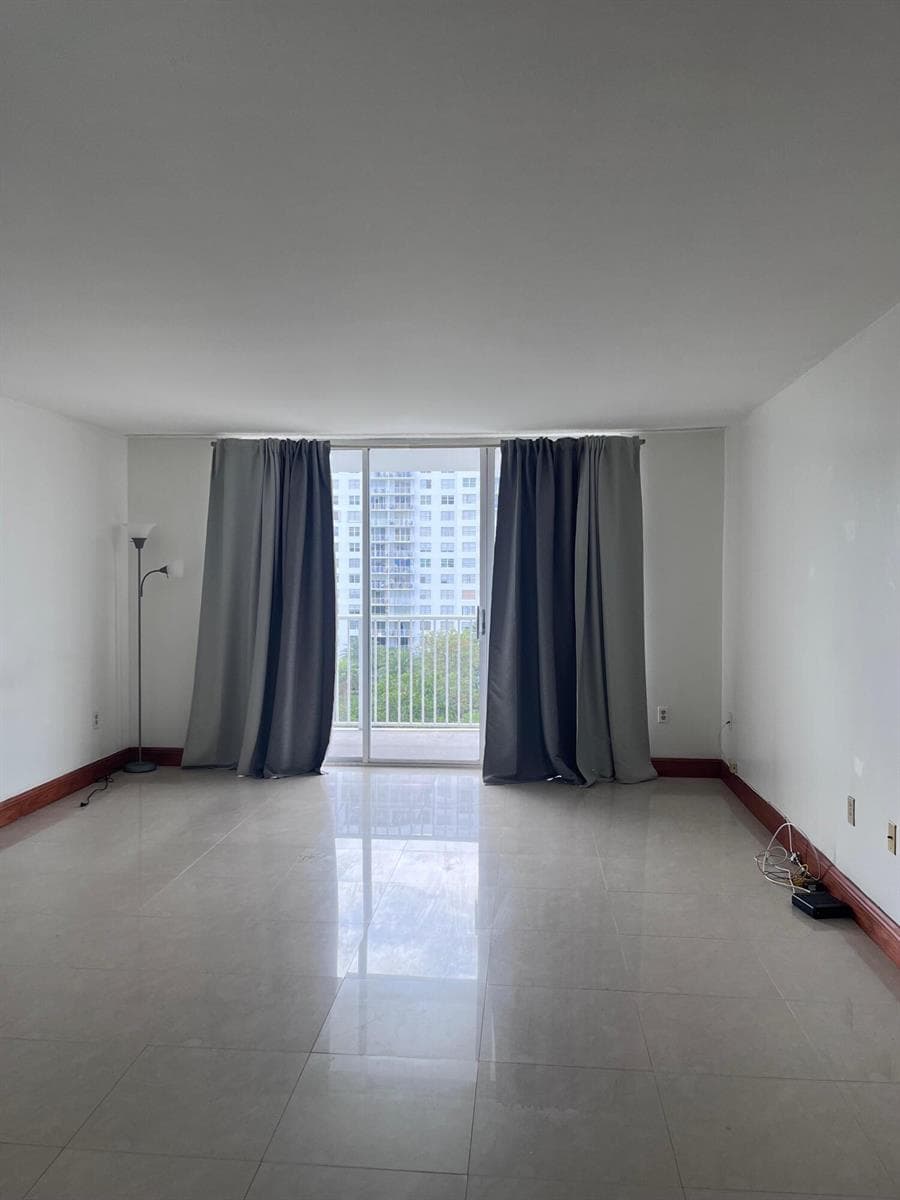 2851 NE 183rd Street, Aventura FL 33160 photo 5