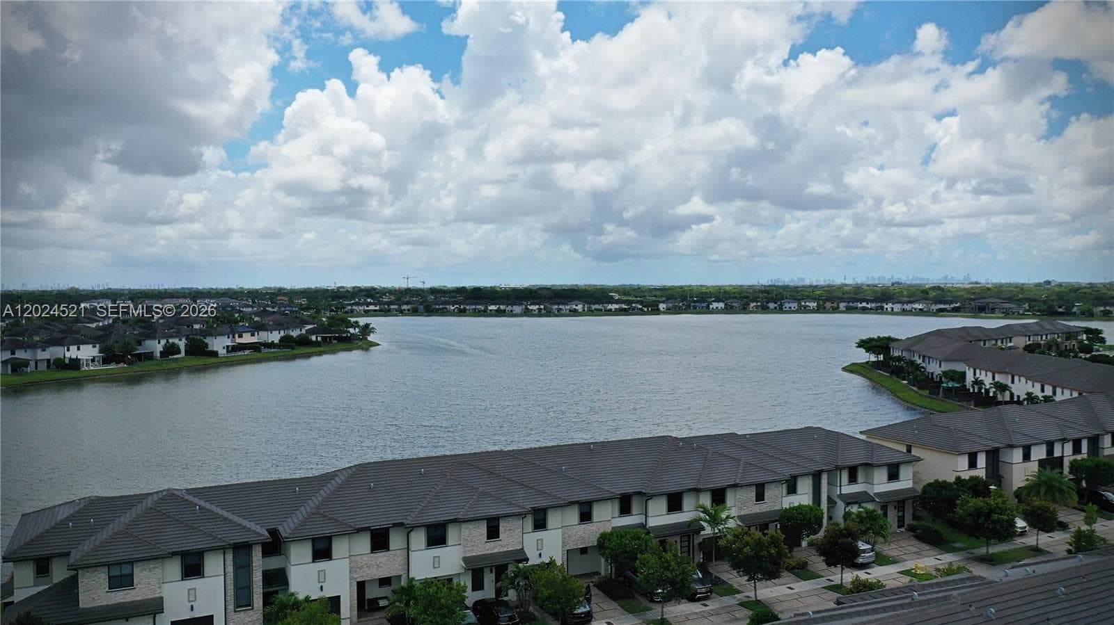 16017 NW 91st Ct, Miami Lakes FL 33018 photo 3
