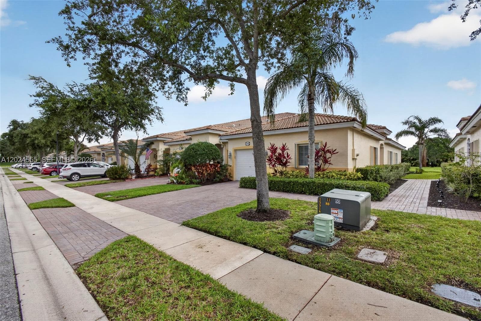 2368 Windjammer Way, West Palm Beach FL 33411 photo 3