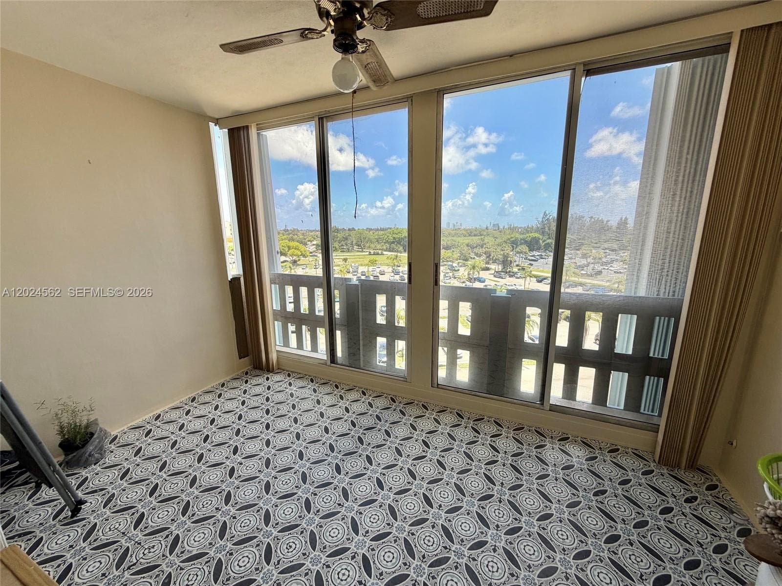 4001 Hillcrest Dr # 609, Hollywood FL 33021 photo 4