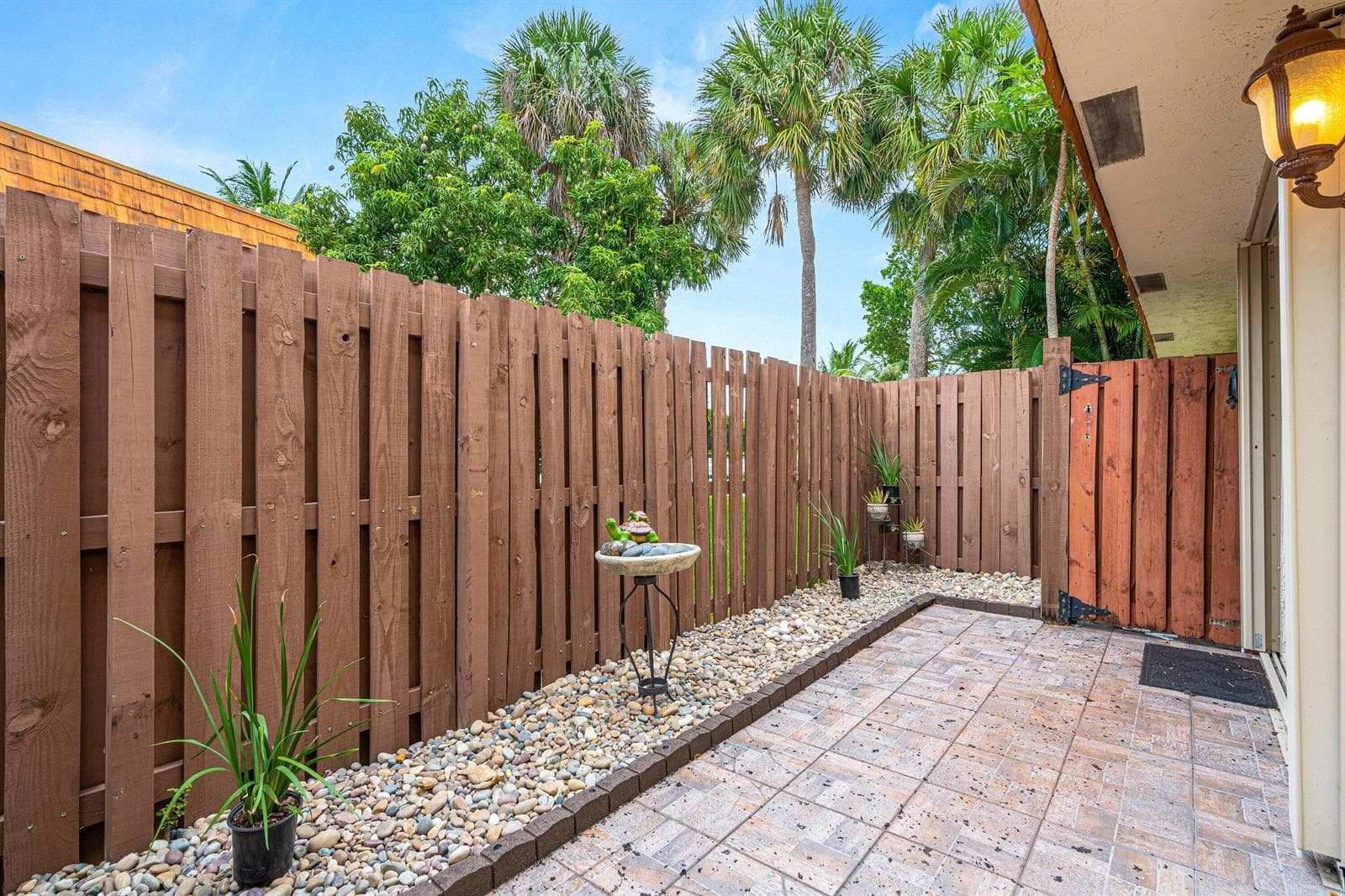 8321 S Coral Circle, North Lauderdale FL 33068 photo 5