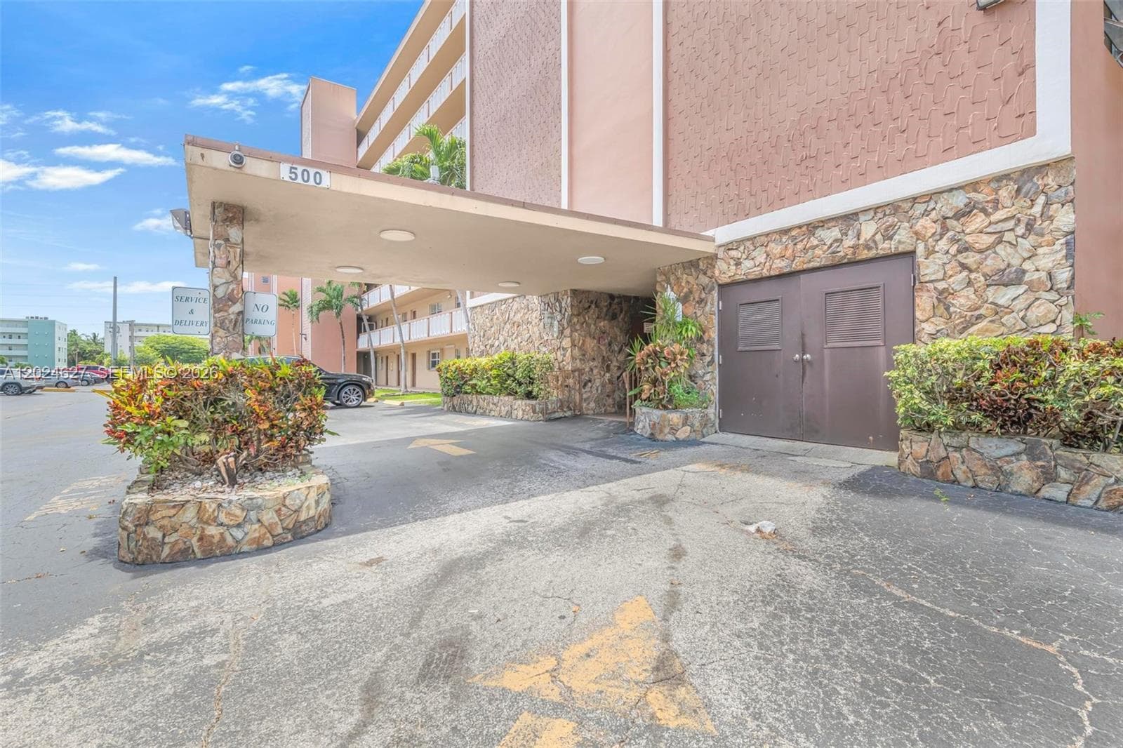 500 NE 12th Ave # 407, Hallandale Beach FL 33009 photo 2