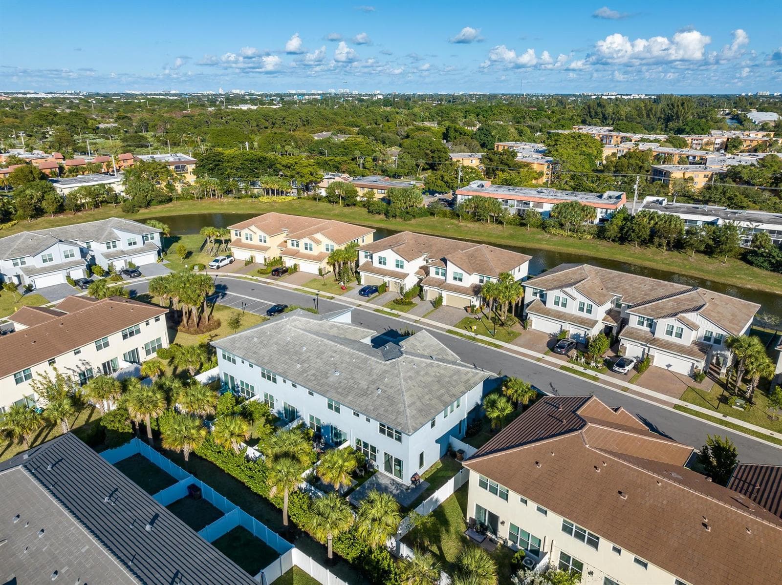 4364 Veleiros Avenue, Deerfield Beach FL 33064 photo 4