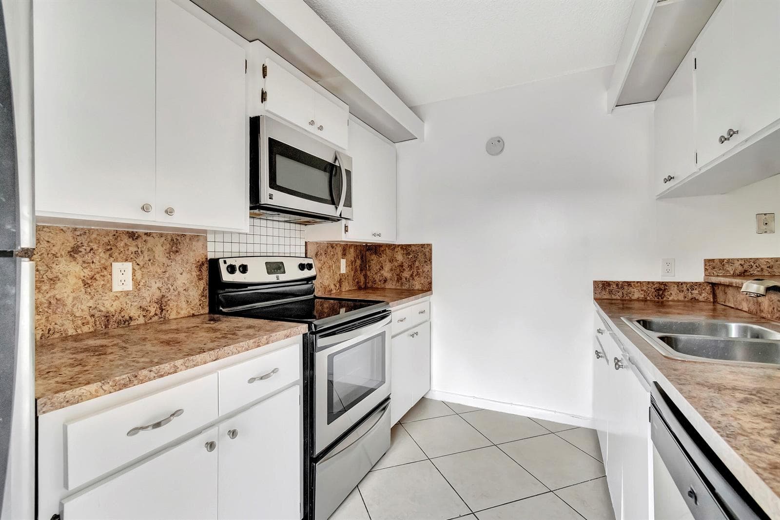 311 3rd Way, West Palm Beach FL 33407 photo 4