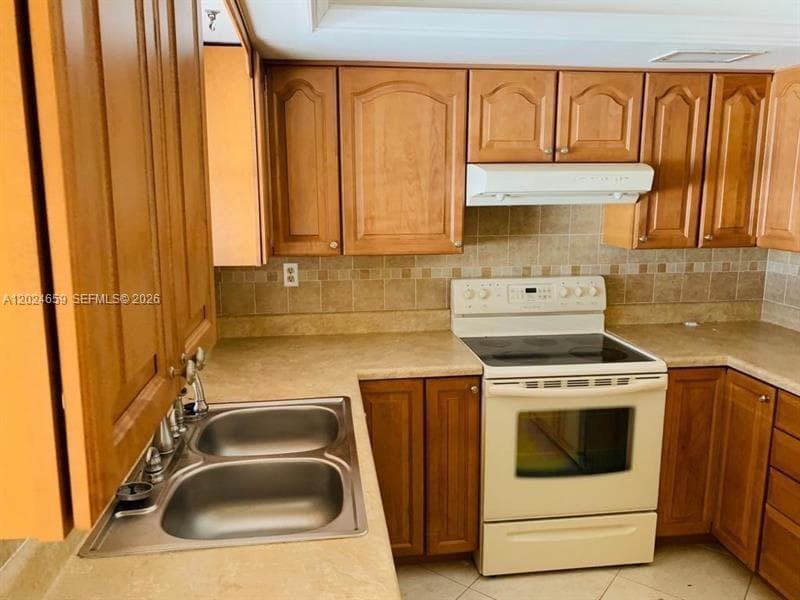 344 SW 1st St # 9, Pompano Beach FL 33060 photo 2