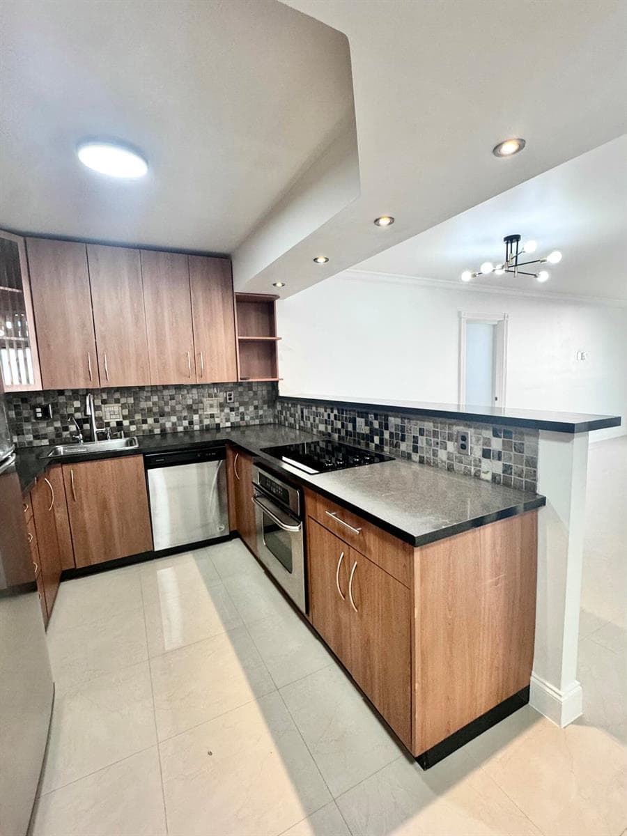 600 Three Islands Boulevard # 1108, Hallandale Beach FL 33009 photo 3