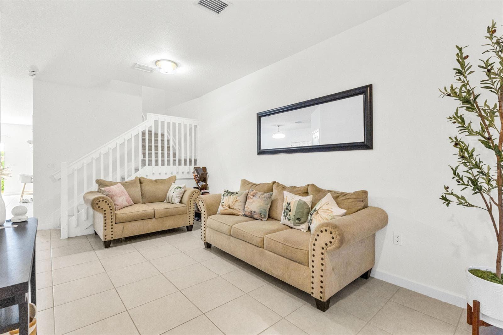 2688 NW 55th Terrace, Lauderhill FL 33313 photo 2