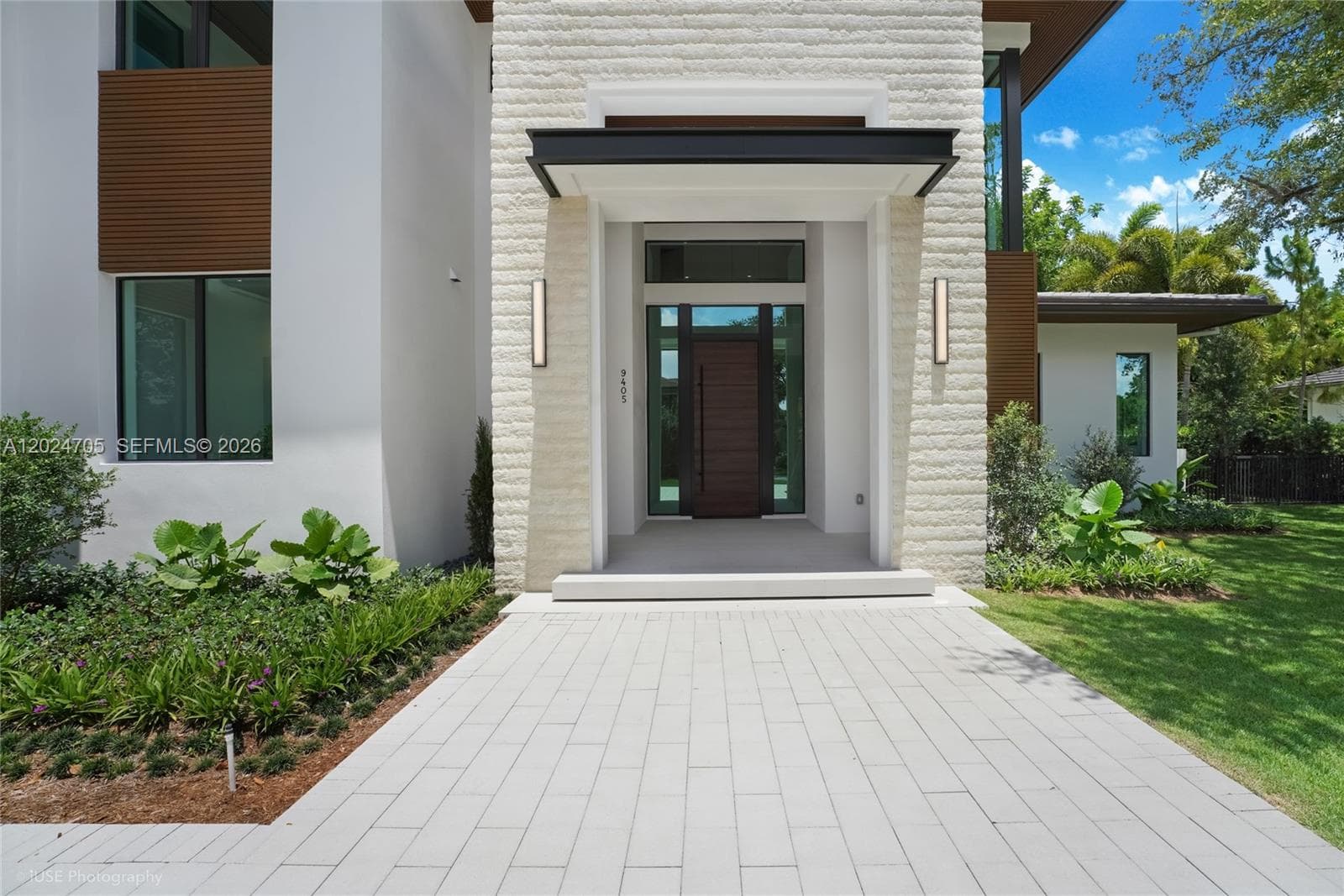 9405 SW 72nd Ct, Pinecrest FL 33156 photo 3