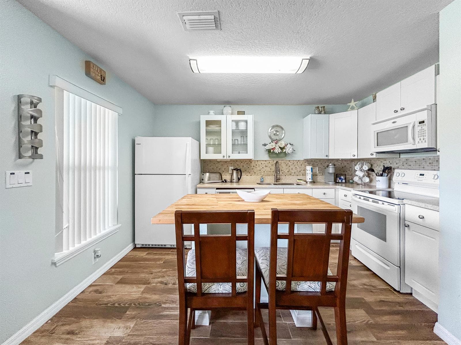 2749 Club Cortile Circle, Kissimmee FL 34746 photo 5